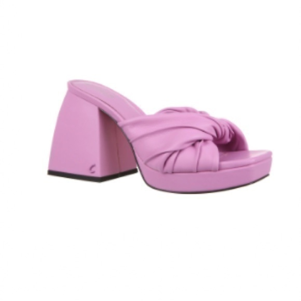 CIRCUS NY Fiji Flower Marianna Sandals